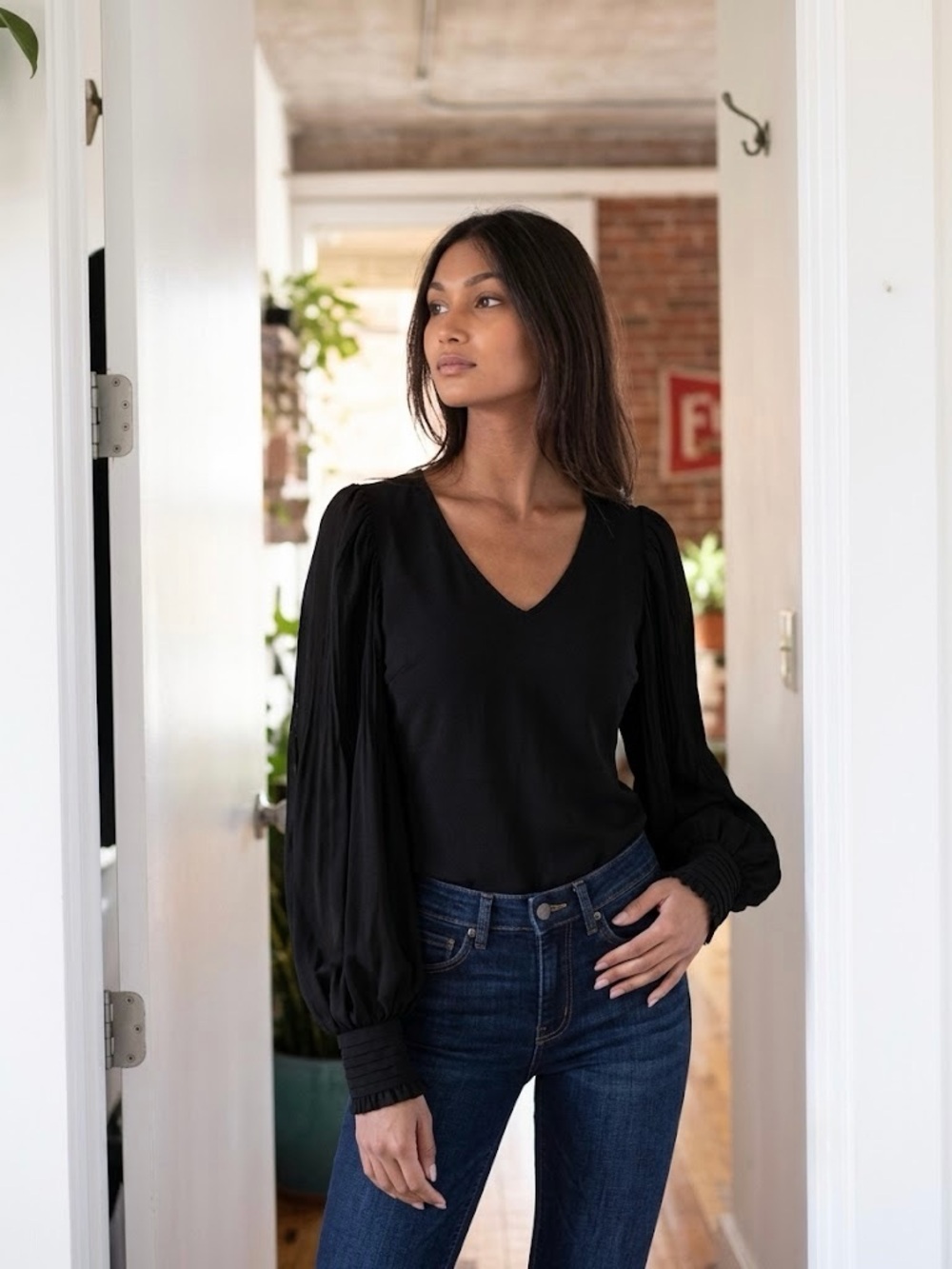 Anthropologie, Women's Black V-Neck Long Sleeve Top, Black, L